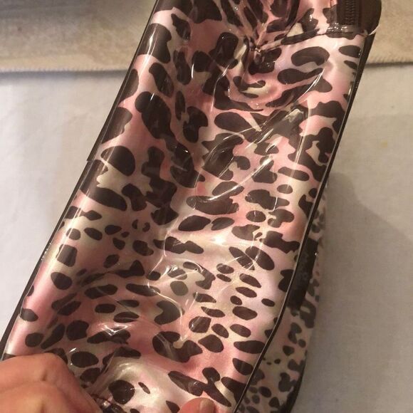 Modella Pink, leopard cosmetic travel bag - Picture 4 of 4